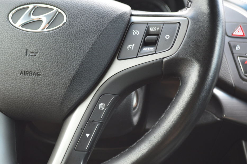 Продам Hyundai i40 2015 года в Одессе