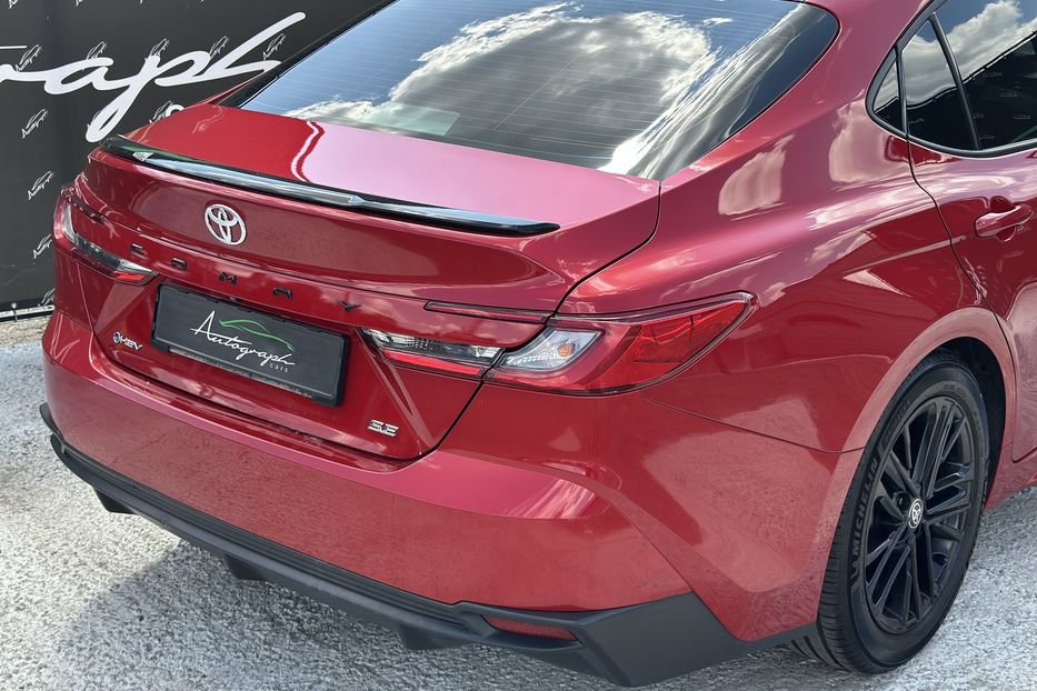 Продам Toyota Camry Se Hybrid 2024 года в Киеве