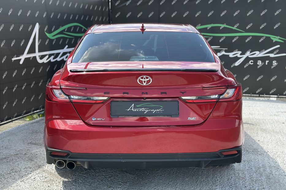 Продам Toyota Camry Se Hybrid 2024 года в Киеве