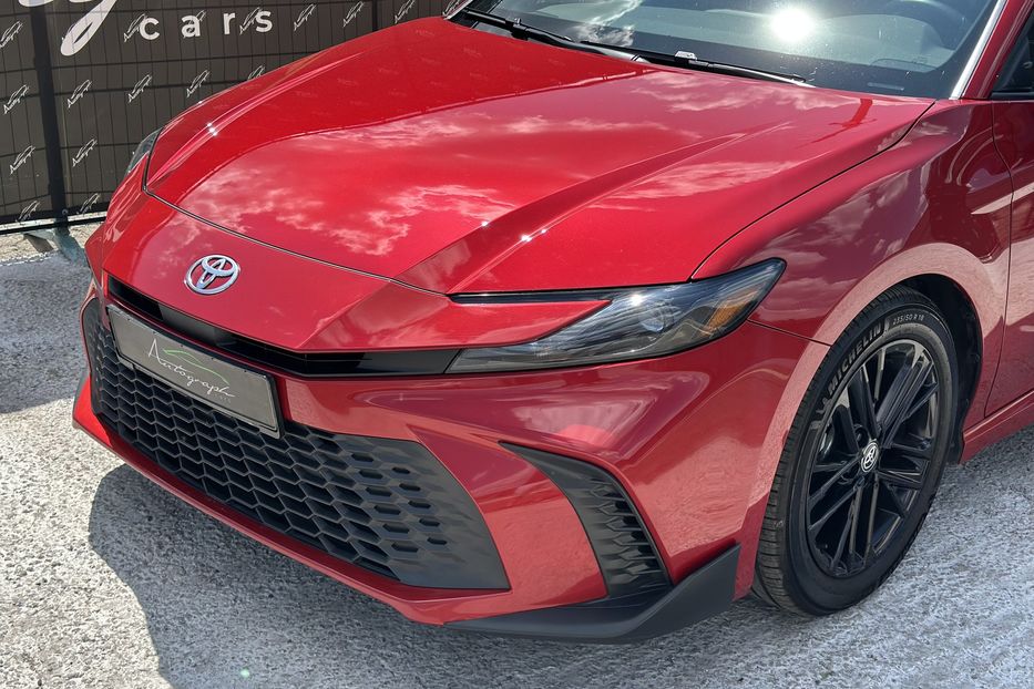 Продам Toyota Camry Se Hybrid 2024 года в Киеве