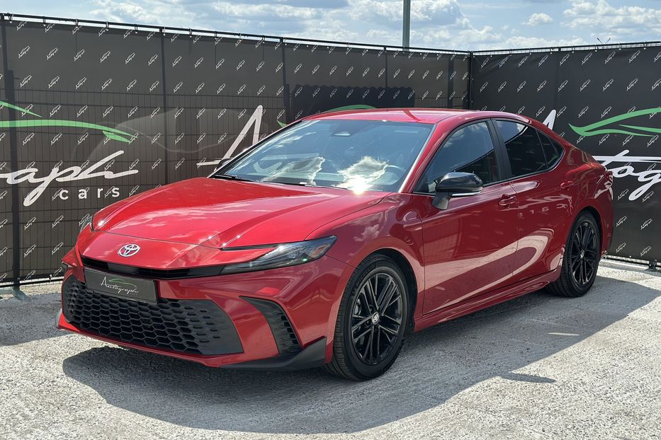 Продам Toyota Camry Se Hybrid 2024 года в Киеве