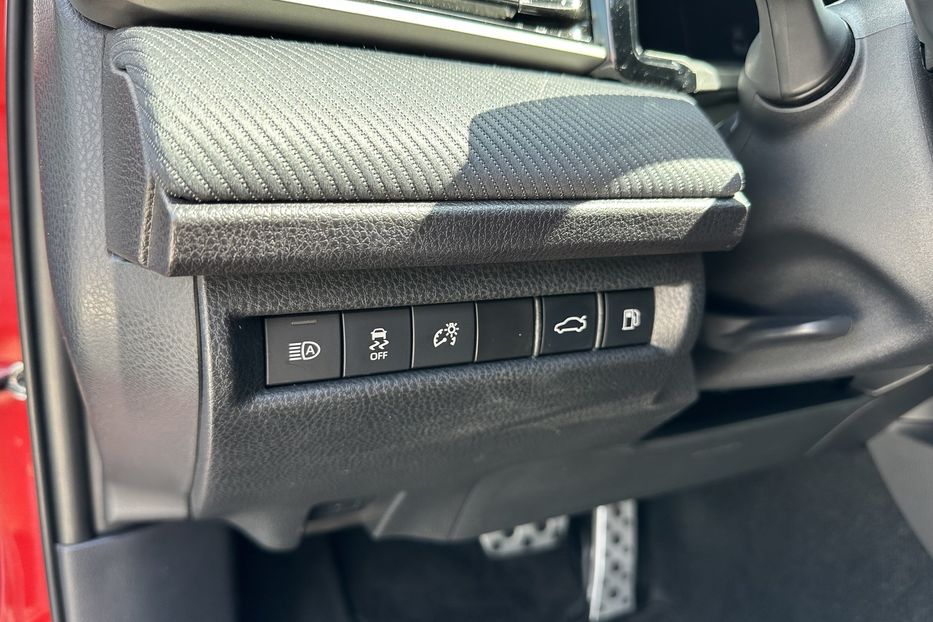 Продам Toyota Camry Se Hybrid 2024 года в Киеве