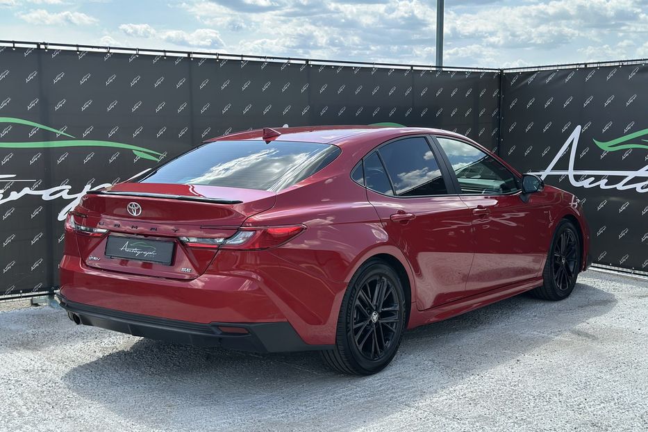 Продам Toyota Camry Se Hybrid 2024 года в Киеве