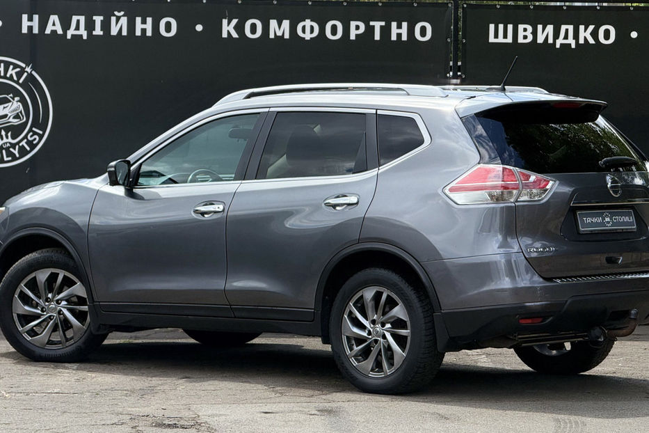 Продам Nissan Rogue  2.5 CVT (170 к.с.) 4WD  •  SL 2015 года в Киеве