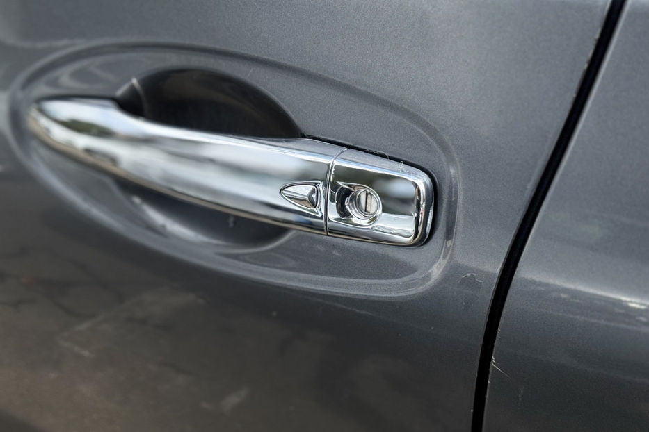 Продам Nissan Rogue  2.5 CVT (170 к.с.) 4WD  •  SL 2015 года в Киеве