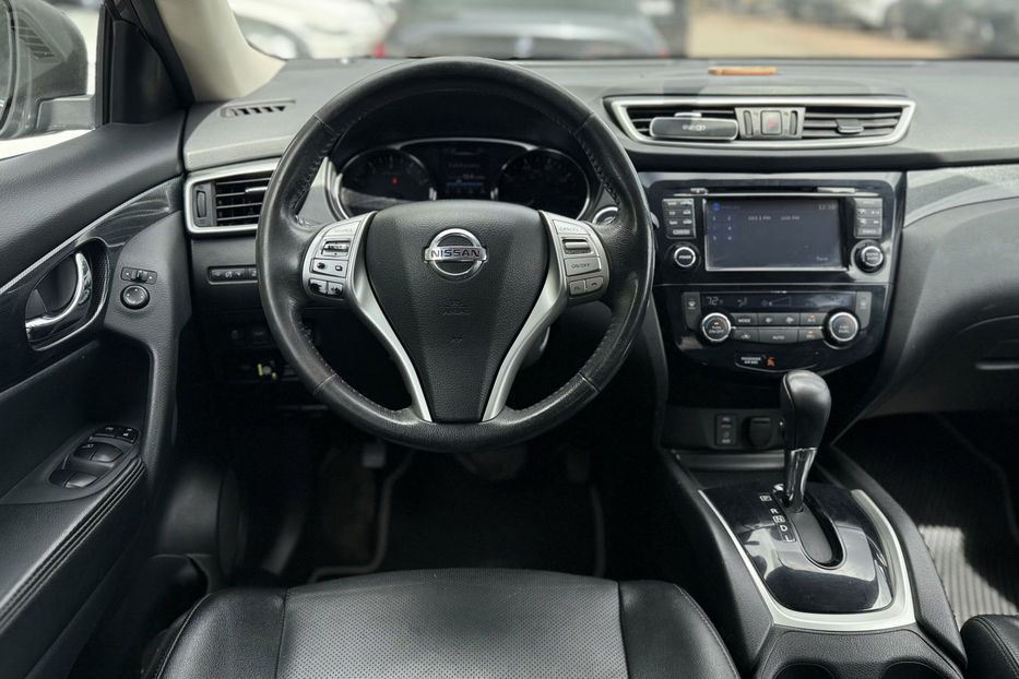 Продам Nissan Rogue  2.5 CVT (170 к.с.) 4WD  •  SL 2015 года в Киеве