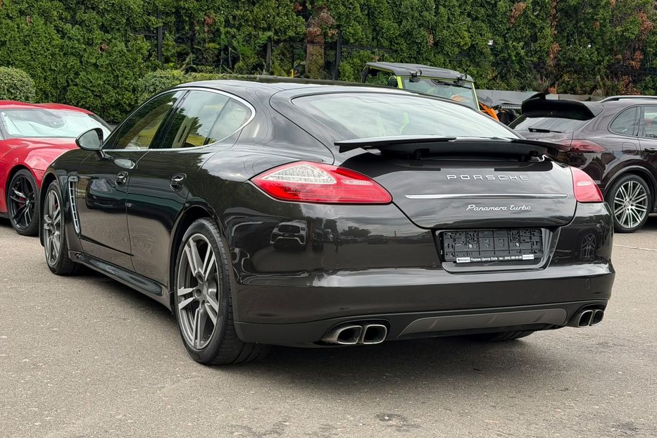 Продам Porsche Panamera 2010 года в Киеве