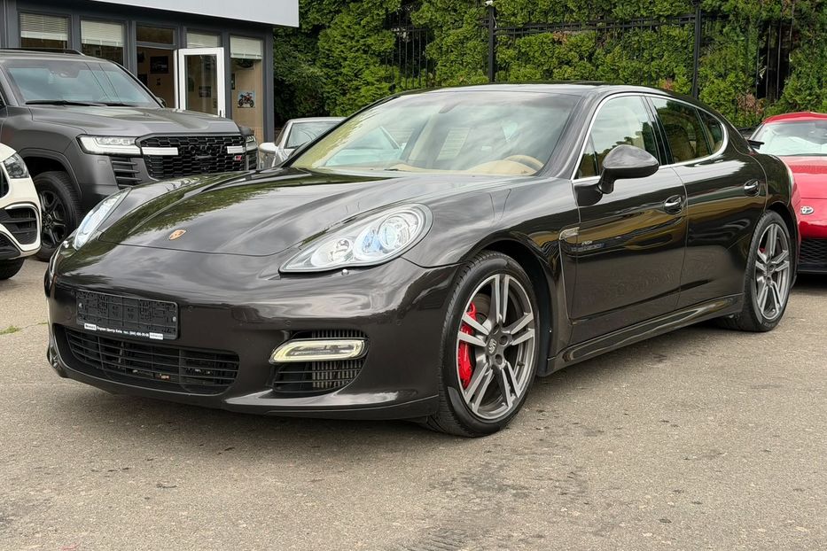 Продам Porsche Panamera 2010 года в Киеве