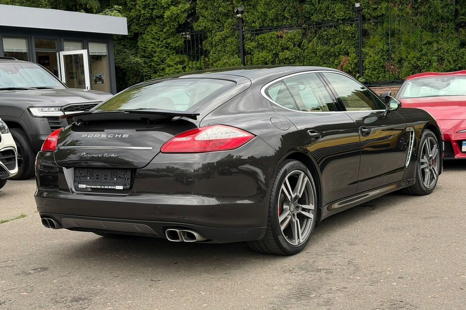 Продам Porsche Panamera 2010 года в Киеве