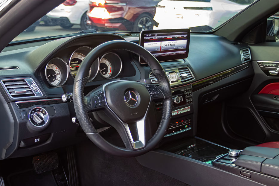 Продам Mercedes-Benz E-Class 200 Coupe 2014 года в Киеве