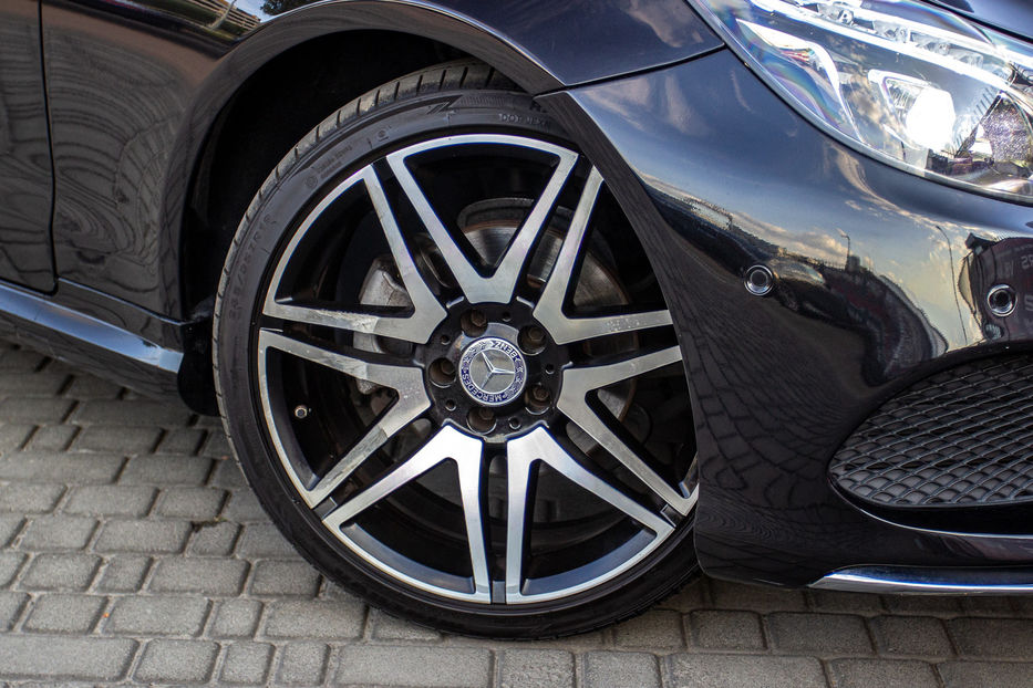 Продам Mercedes-Benz E-Class 200 Coupe 2014 года в Киеве