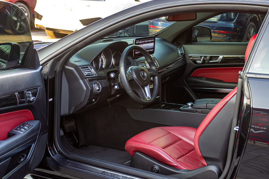 Продам Mercedes-Benz E-Class 200 Coupe 2014 года в Киеве