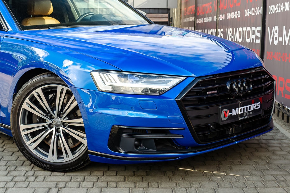 Продам Audi A8 Long 4.0T QUATTRO 2019 года в Киеве