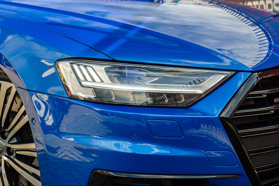 Продам Audi A8 Long 4.0T QUATTRO 2019 года в Киеве
