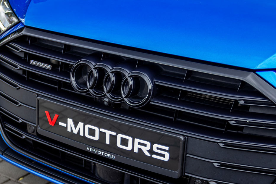Продам Audi A8 Long 4.0T QUATTRO 2019 года в Киеве
