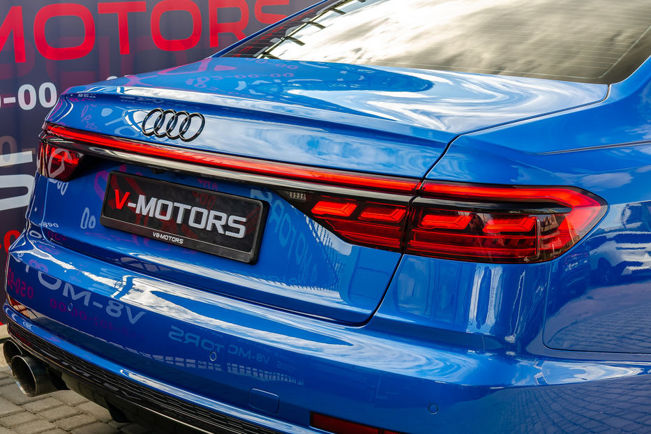 Продам Audi A8 Long 4.0T QUATTRO 2019 года в Киеве