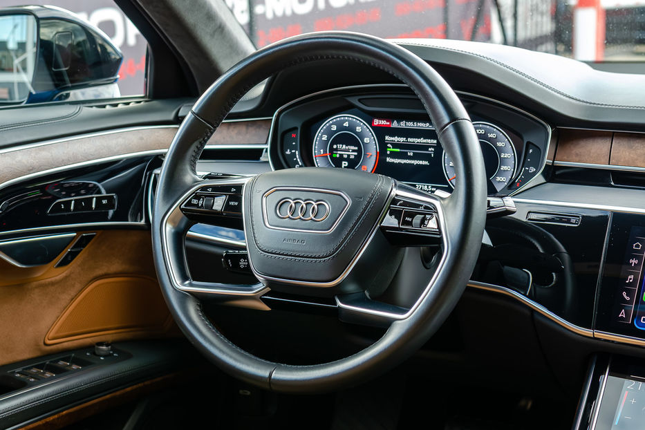Продам Audi A8 Long 4.0T QUATTRO 2019 года в Киеве