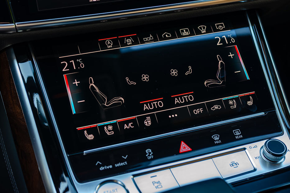 Продам Audi A8 Long 4.0T QUATTRO 2019 года в Киеве