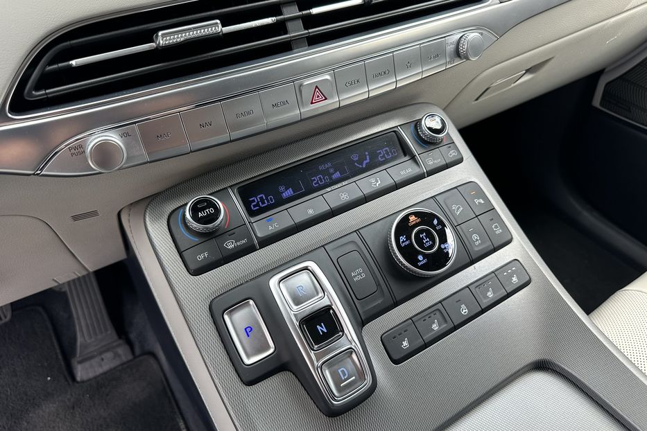 Продам Hyundai Palisade 4WD Limited 2020 года в Киеве