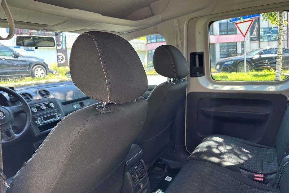 Продам Volkswagen Caddy пасс. 2012 года в Черновцах