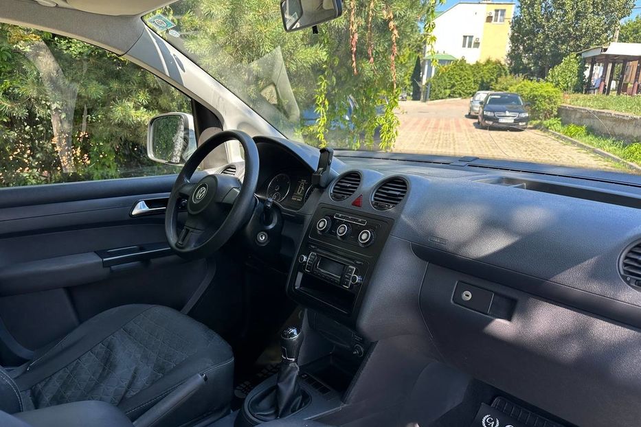 Продам Volkswagen Caddy пасс. 2012 года в Черновцах