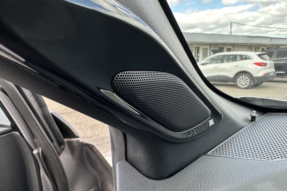 Продам Toyota C-HR Hybrid 2019 года в Киеве