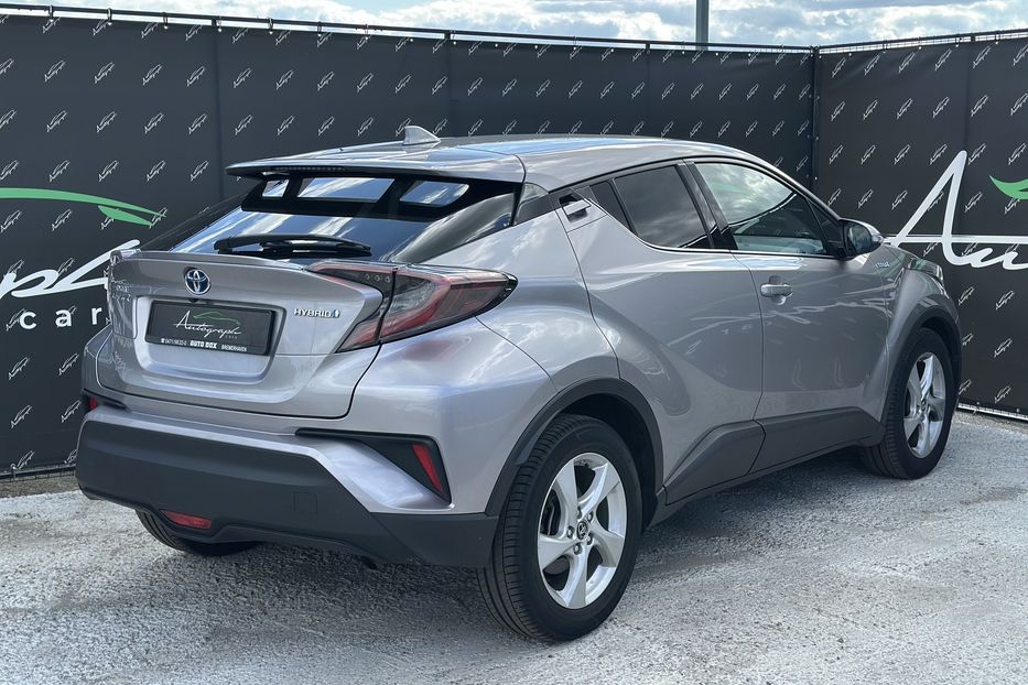 Продам Toyota C-HR Hybrid 2019 года в Киеве