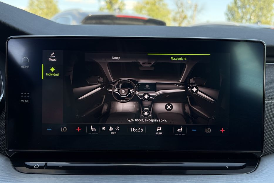 Продам Skoda Octavia А8 2.0 TDI 150к.с АТ FULL LED 2022 года в Львове