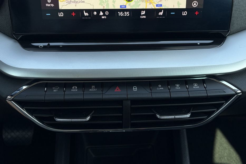 Продам Skoda Octavia А8 2.0 TDI 150к.с АТ FULL LED 2022 года в Львове