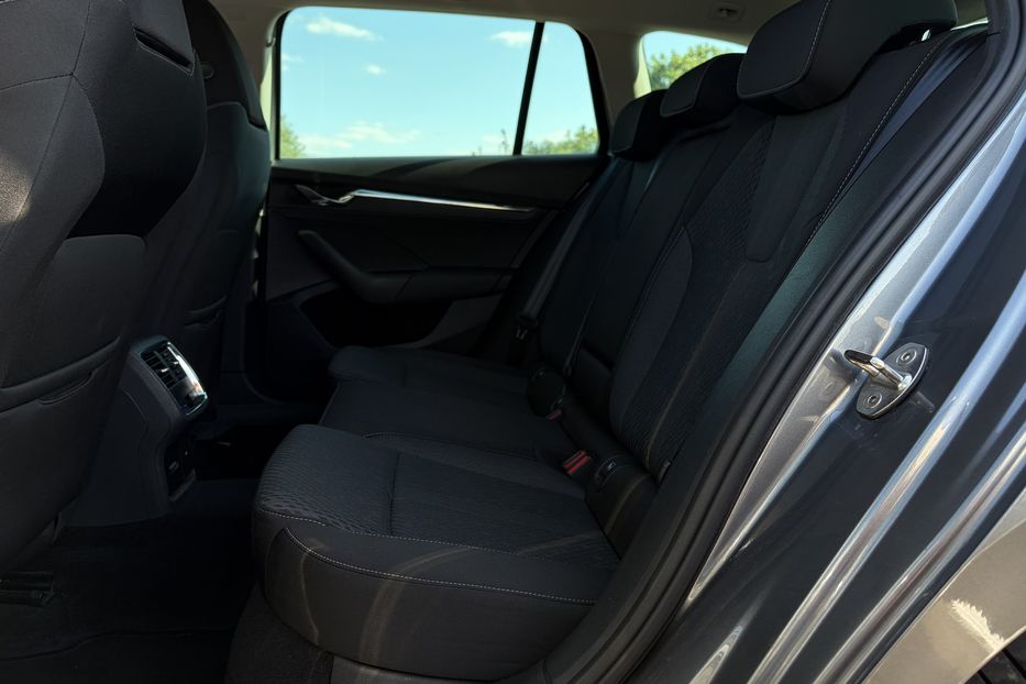 Продам Skoda Octavia А8 2.0 TDI 150к.с АТ FULL LED 2022 года в Львове