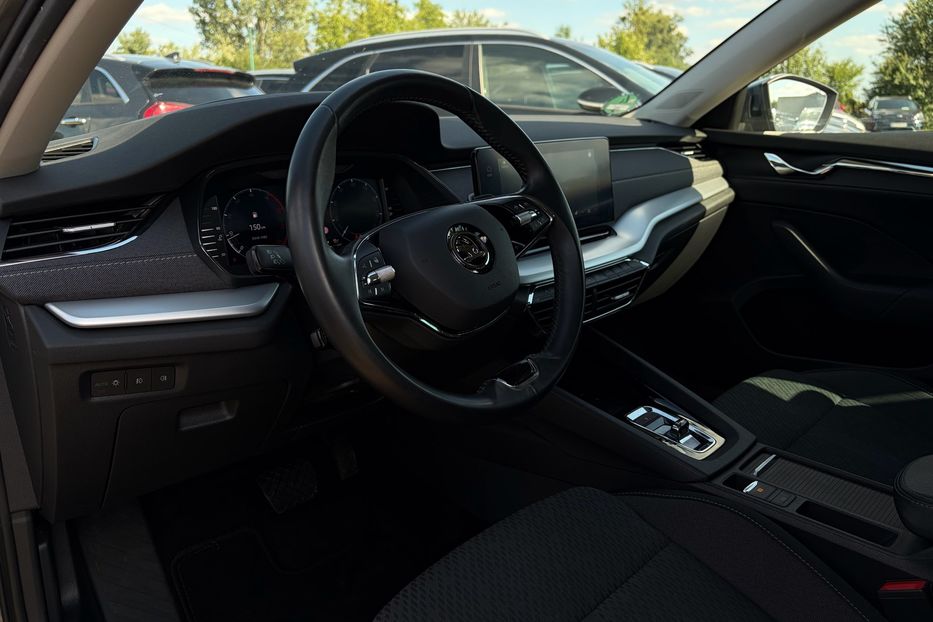 Продам Skoda Octavia А8 2.0 TDI 150к.с АТ FULL LED 2022 года в Львове