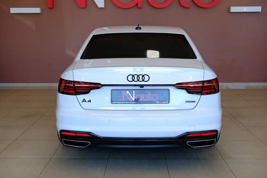 Продам Audi A4 2022 года в Одессе