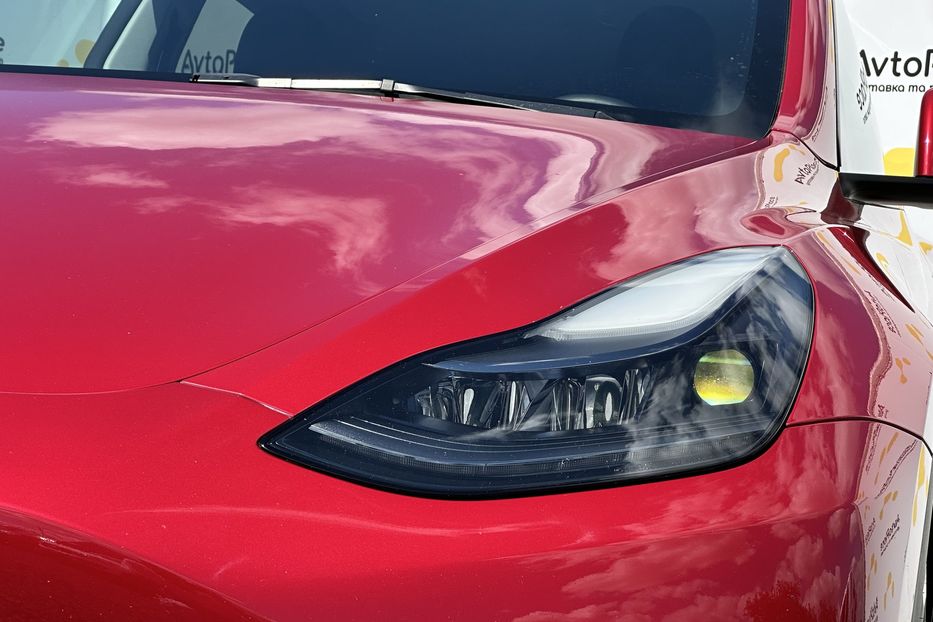 Продам Tesla Model Y Performance 82 квт 2023 года в Луцке