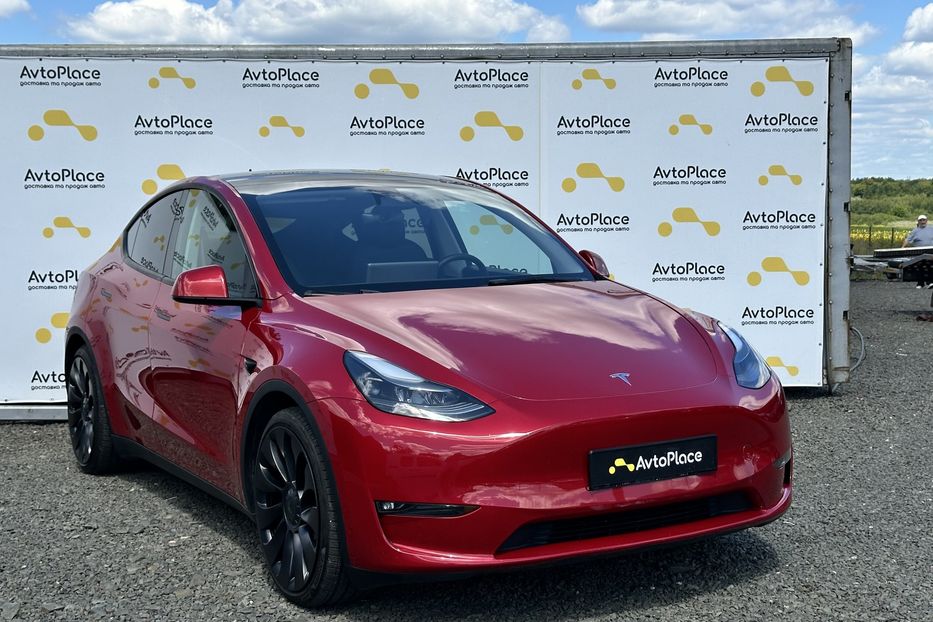 Продам Tesla Model Y Performance 82 квт 2023 года в Луцке