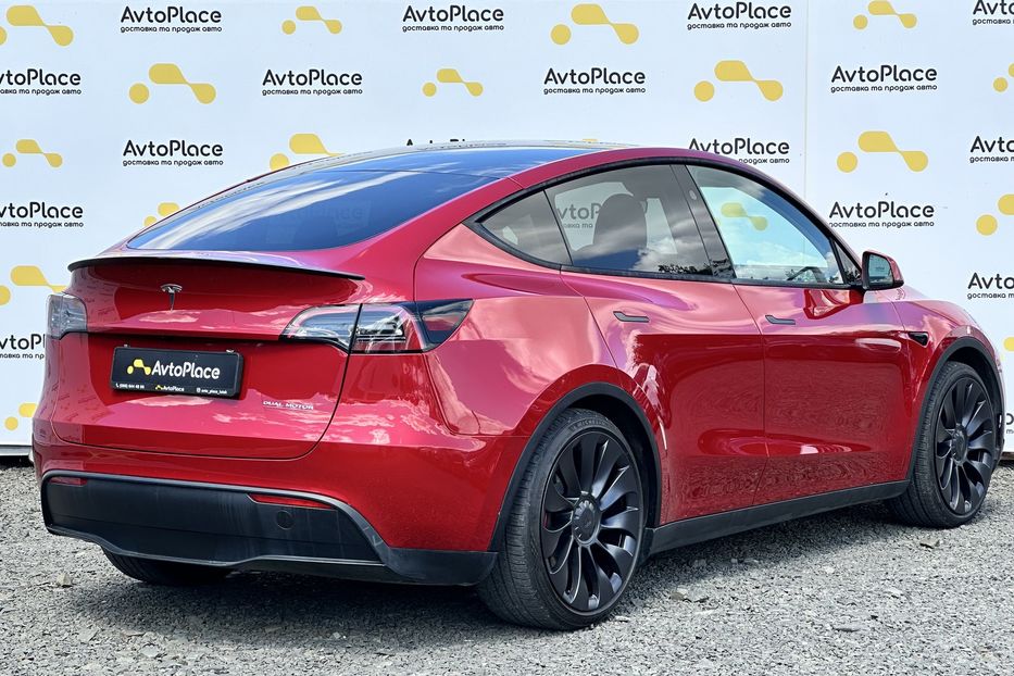 Продам Tesla Model Y Performance 82 квт 2023 года в Луцке