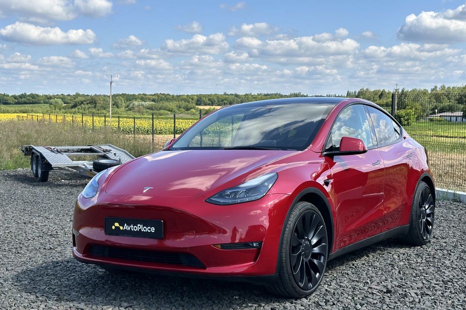 Продам Tesla Model Y Performance 82 квт 2023 года в Луцке