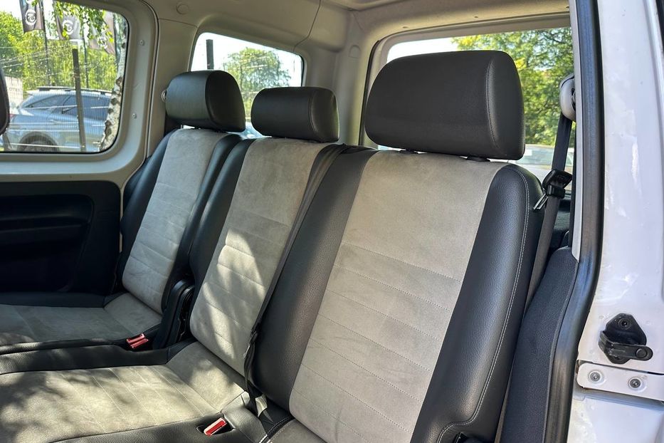 Продам Volkswagen Caddy пасс. 2016 года в Черновцах