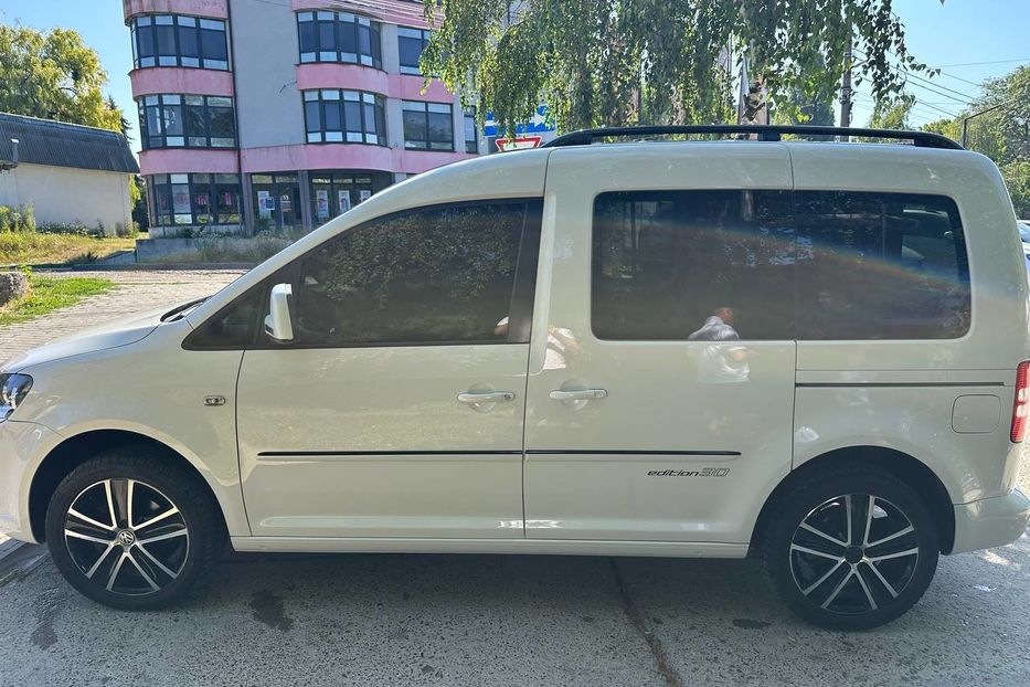 Продам Volkswagen Caddy пасс. 2016 года в Черновцах