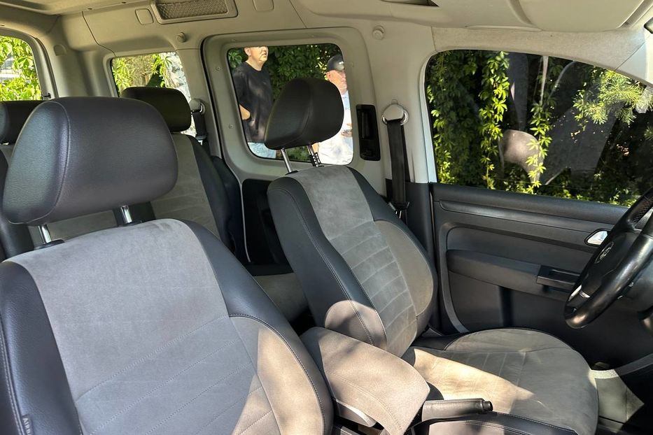 Продам Volkswagen Caddy пасс. 2016 года в Черновцах