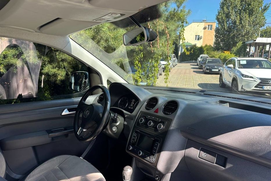 Продам Volkswagen Caddy пасс. 2016 года в Черновцах