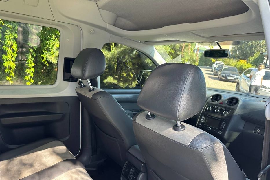 Продам Volkswagen Caddy пасс. 2016 года в Черновцах