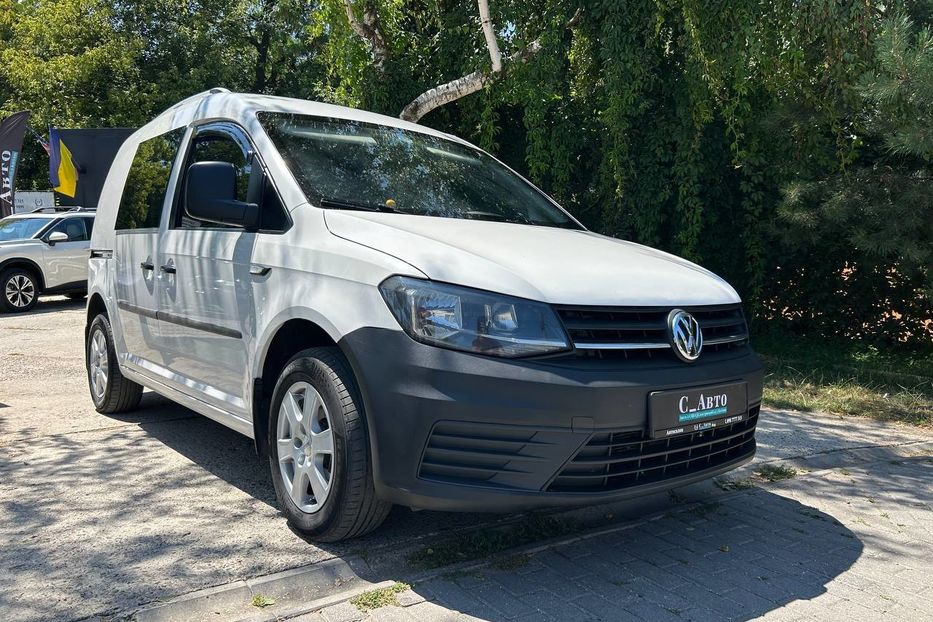 Продам Volkswagen Caddy пасс. 2016 года в Черновцах