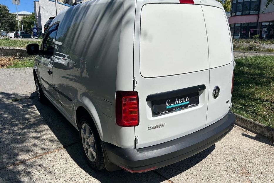 Продам Volkswagen Caddy пасс. 2016 года в Черновцах