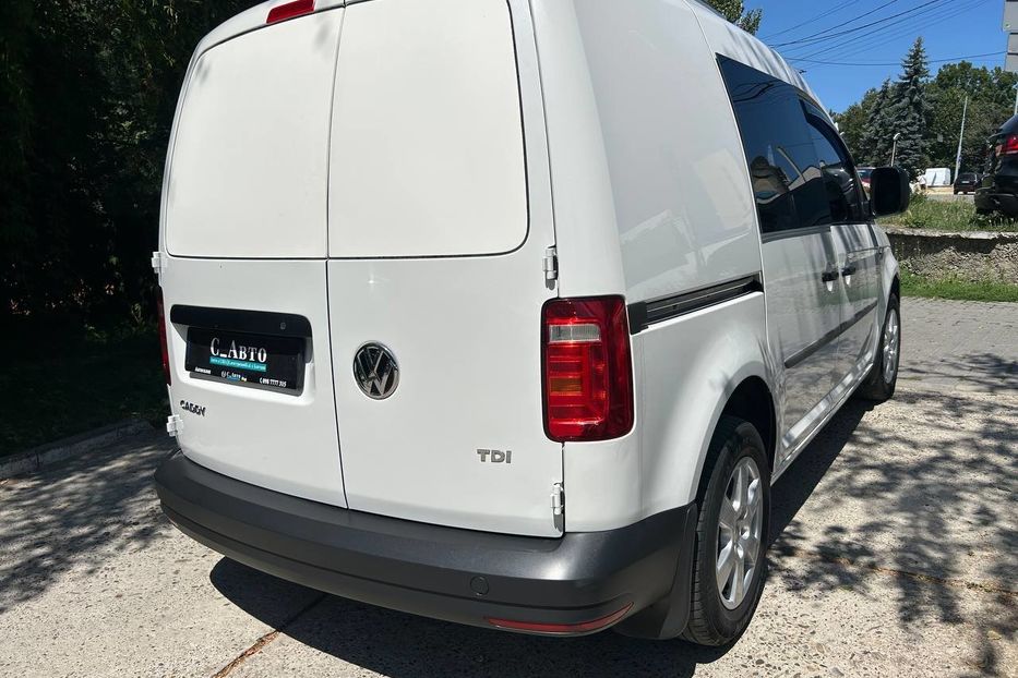 Продам Volkswagen Caddy пасс. 2016 года в Черновцах