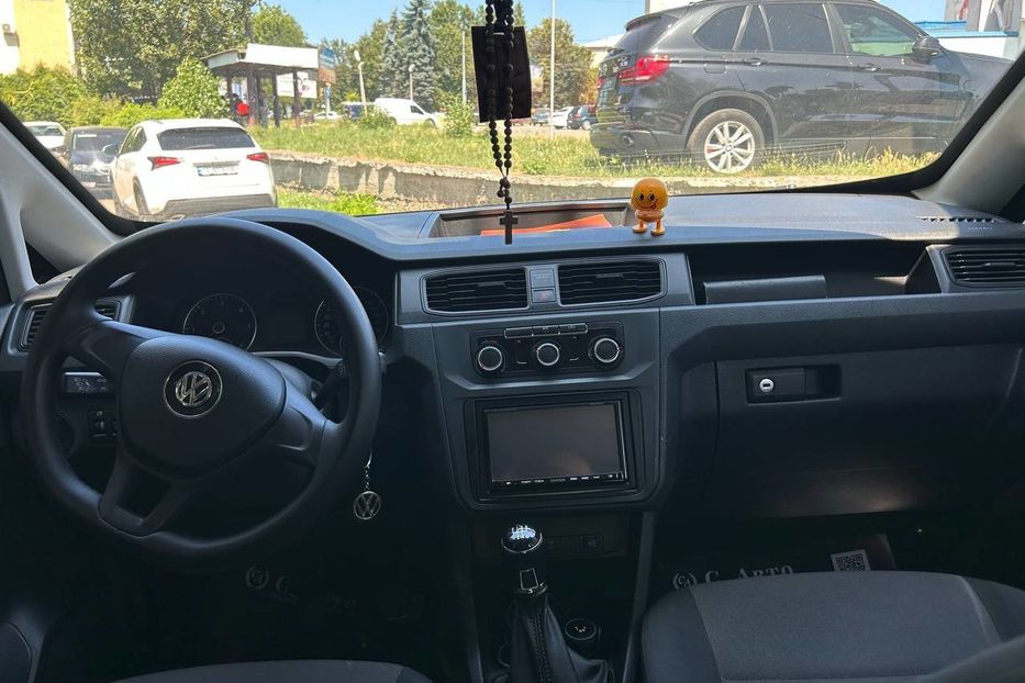 Продам Volkswagen Caddy пасс. 2016 года в Черновцах