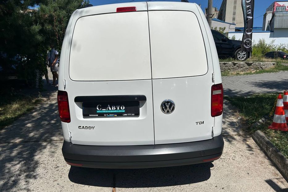 Продам Volkswagen Caddy пасс. 2016 года в Черновцах