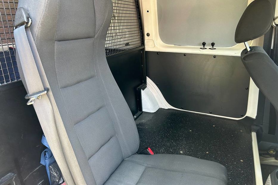 Продам Volkswagen Caddy пасс. 2016 года в Черновцах