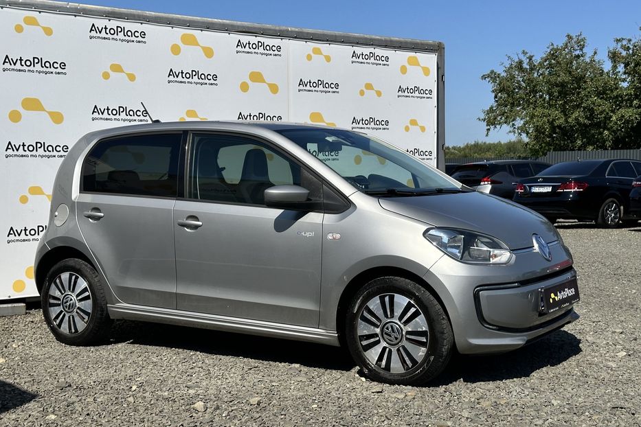 Продам Volkswagen Up 18 квт 2014 года в Луцке
