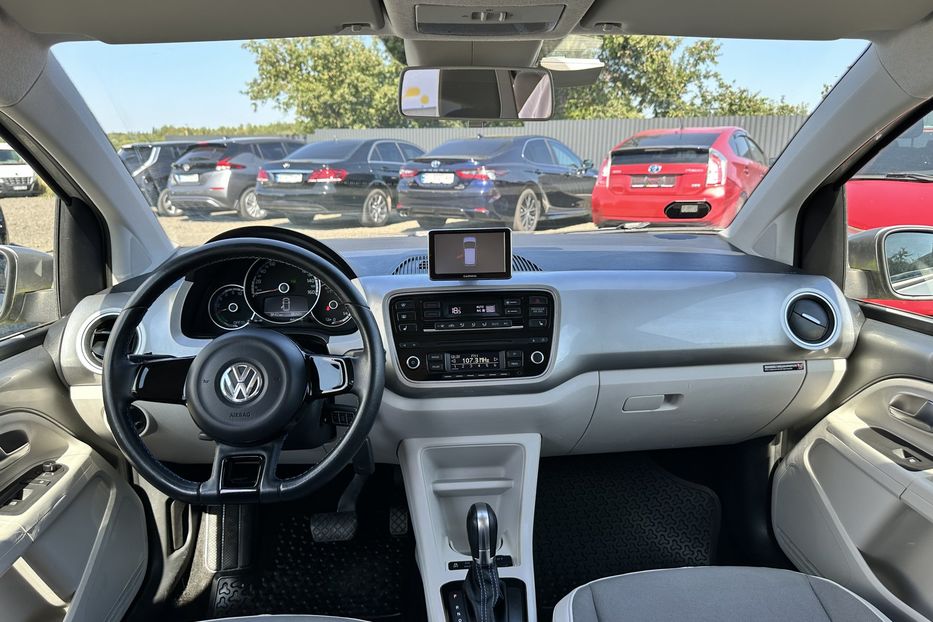 Продам Volkswagen Up 18 квт 2014 года в Луцке