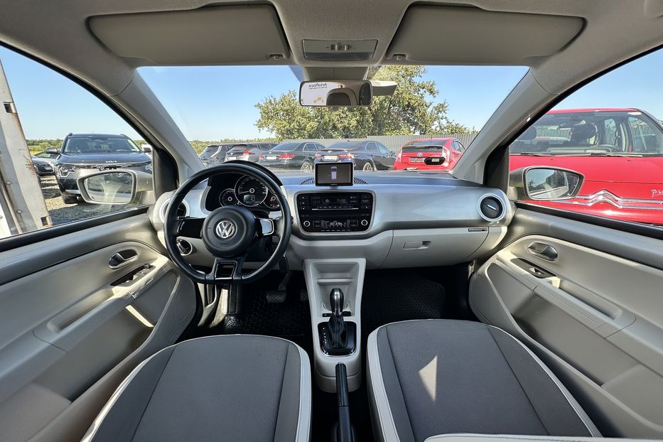 Продам Volkswagen Up 18 квт 2014 года в Луцке